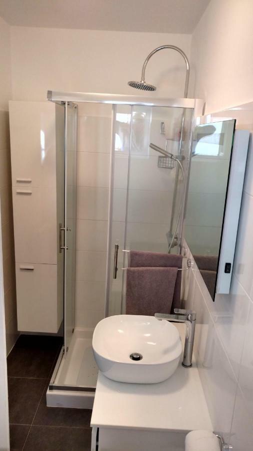 Apartman Eli Rovinj Exterior foto