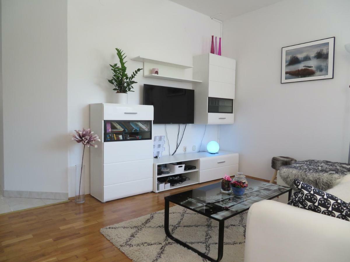 Apartman Eli Rovinj Exterior foto
