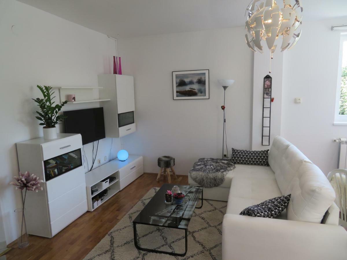 Apartman Eli Rovinj Exterior foto